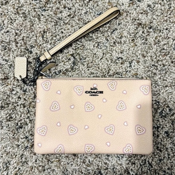 Coach Wristlet Wallet With Heart Print And Strap Cream Color - Picture 1 of 3